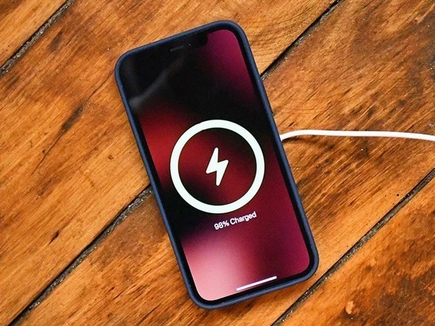 四更镇苹果手机维修分享iPhone 12可以随便充电吗 